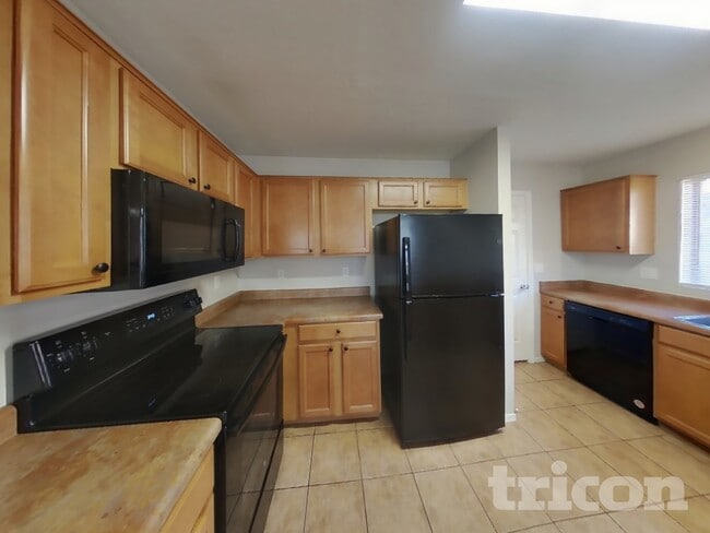 Photo - 10535 W Papago St