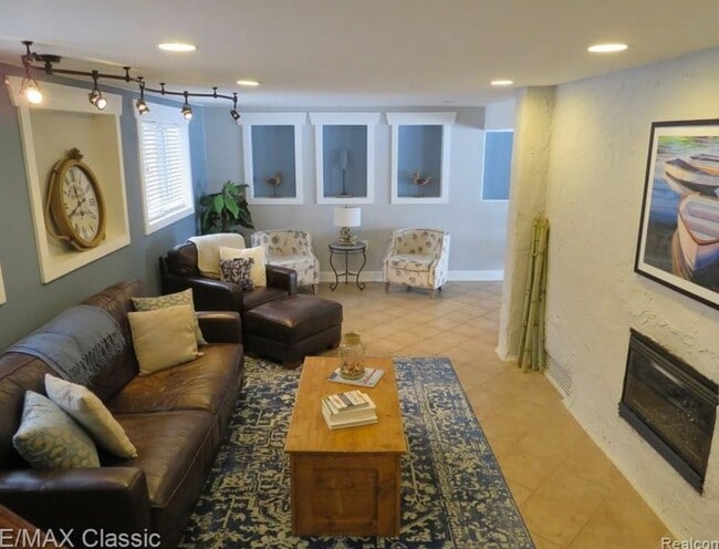 Photo - 1508 Lakeview Dr
