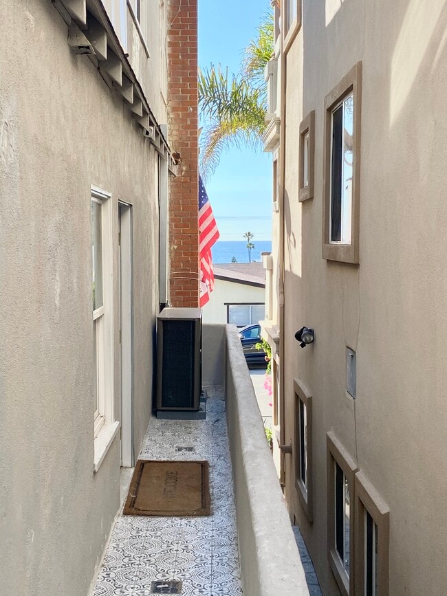 Photo - 1653 Bayview Dr