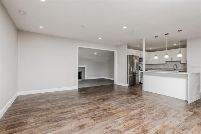 Photo - 5709 Ridgeway Dr House