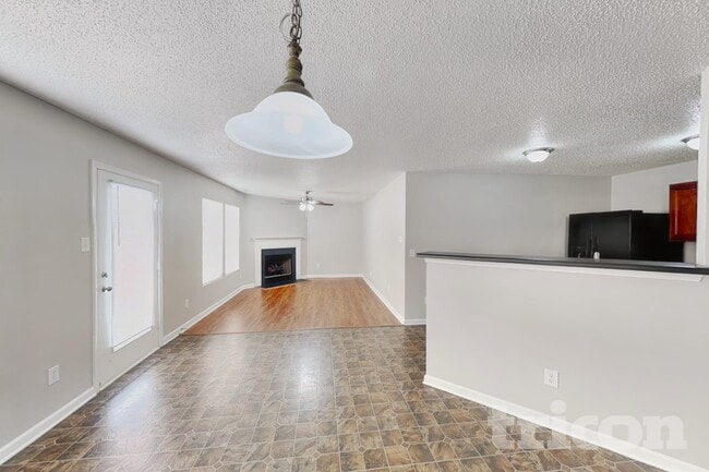 Photo - 901 Skywatch Ln