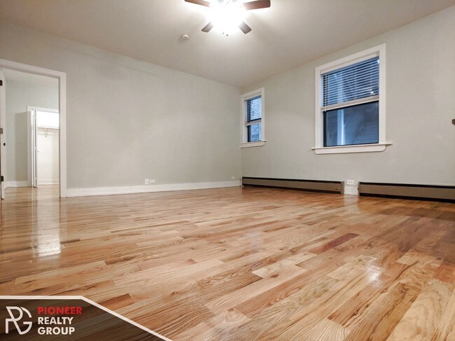 Photo - 635 W Barry Ave Unit 101