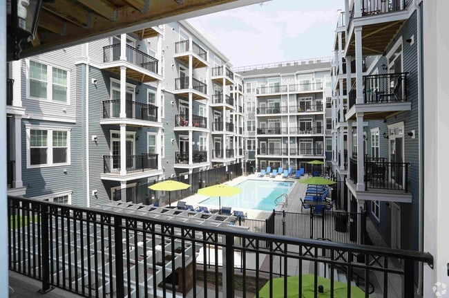 The Allure Mineola