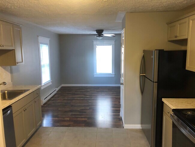 Photo - 527 Charles St Apartments Unit 2nd Floor