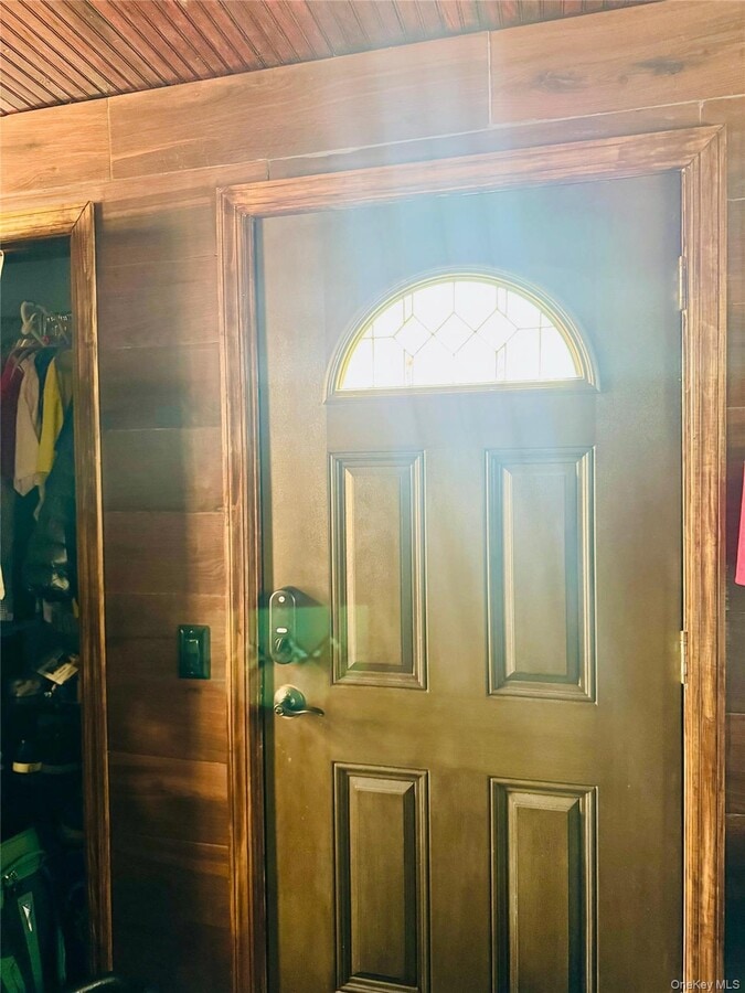 Photo - 82-19 Utopia Pkwy