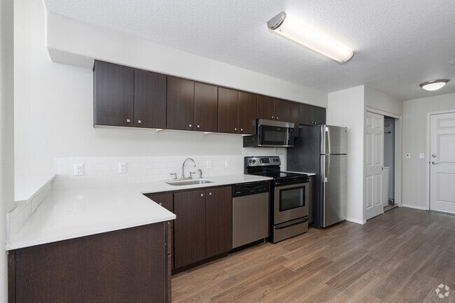 Interior Photo - 4th Main Rental