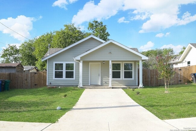 Building Photo - 1638 Peck Ave Rental