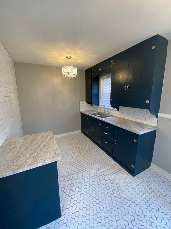Photo - 1623 E Archer St Townhome