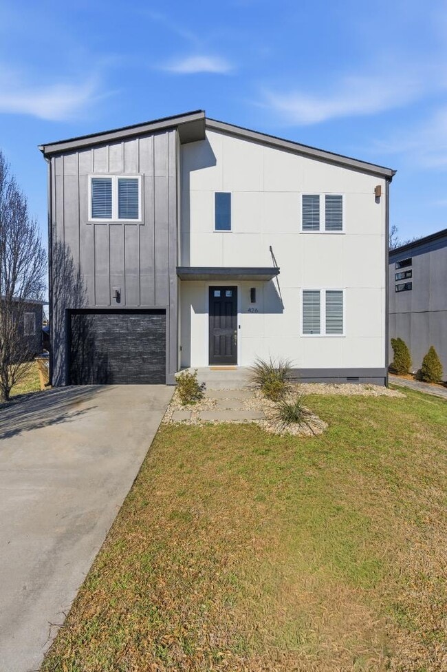 Photo - 426 Patterson St