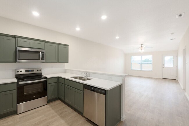 Photo - 1604 Pima Trail