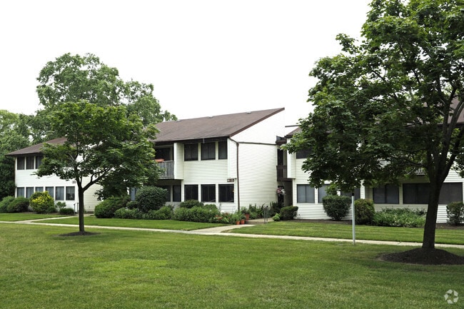 Village East East Windsor, NJ