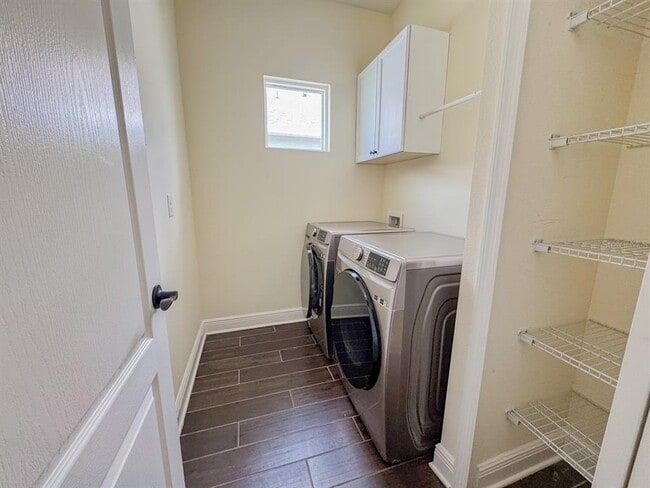 Photo - 3520 Woodmont Dr