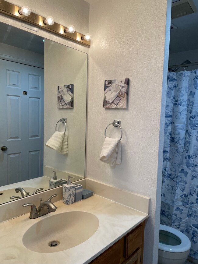 Secondary Bathroom Full Bath - 11115 E Alameda Ave Unit 201