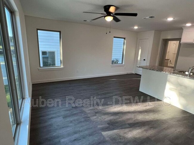 Photo - 2430 S Fannin Ave