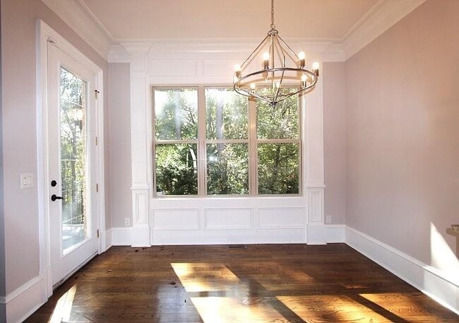 Photo - 802 Jamont Blvd