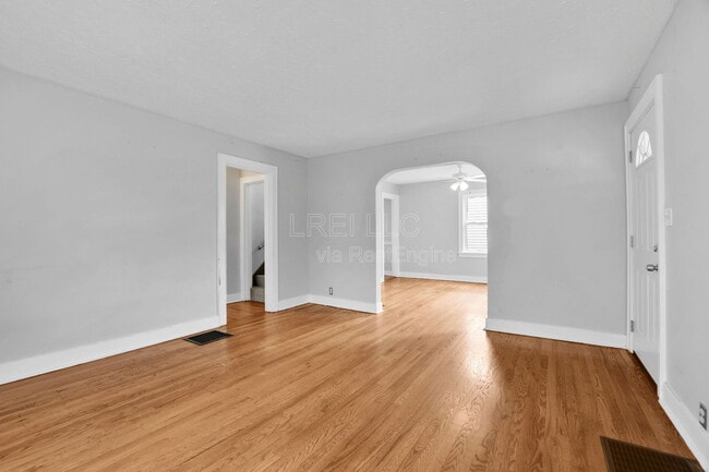 Photo - 1722 Beechwood Ave