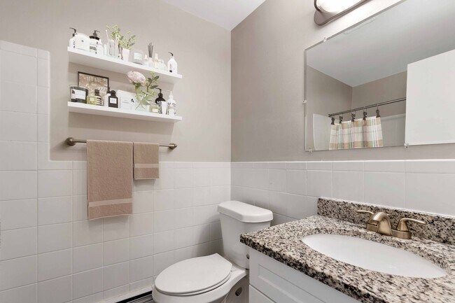 Photo - 1588 S Albion