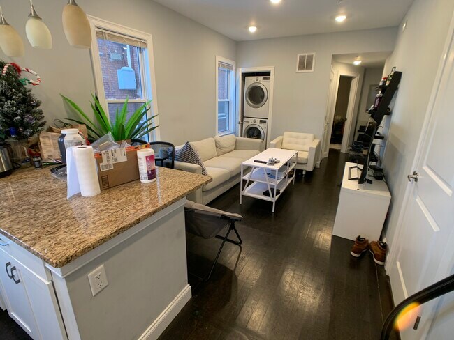 Photo - 43 Saint Paul St