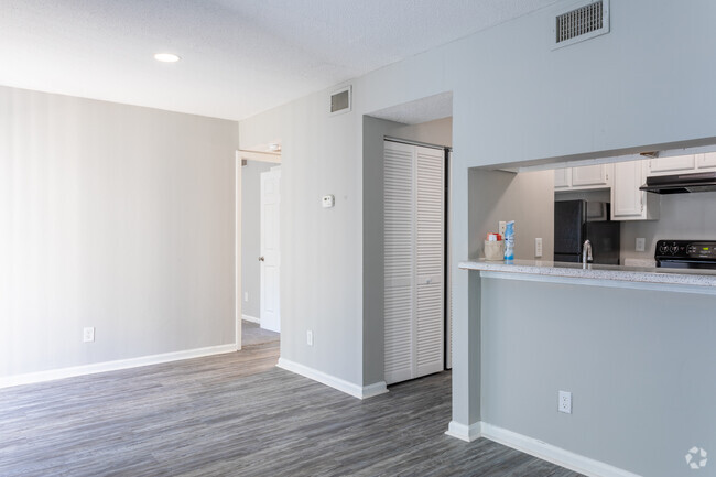 Interior Photo - Beechwood Rental