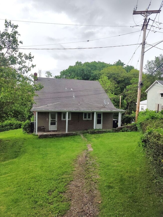 *Recently Updated 2BD/1.5BA Duplex Availab... - *Recently Updated 2BD/1.5BA Duplex Availab... House