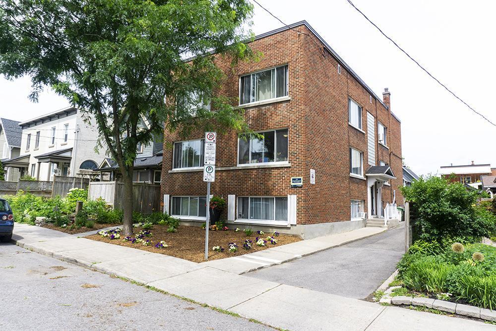 Photo - 19 Strathcona