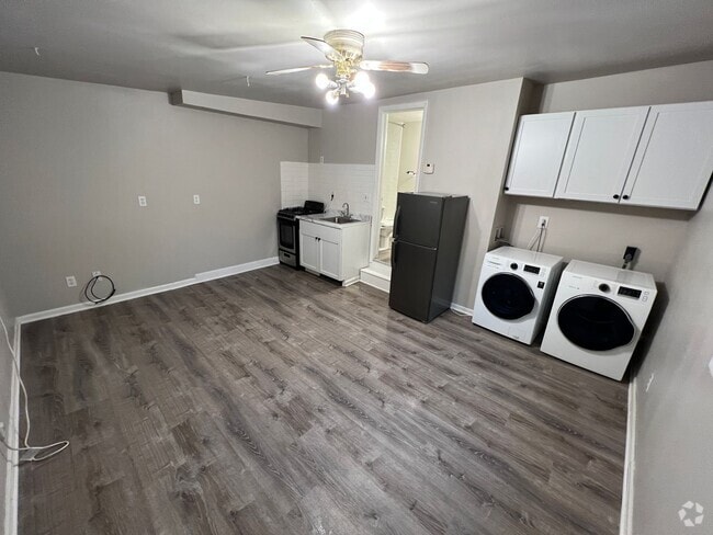 Building Photo - 938 E Dayton St Unit 2 Rental
