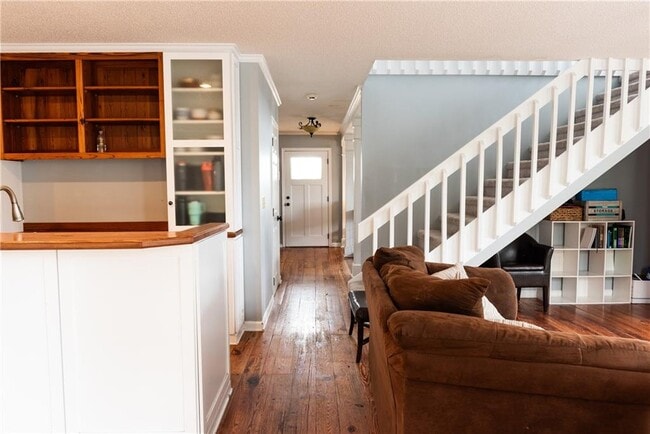 Photo - 5013 Riverside Dr