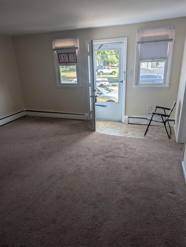40 Delaware Ave Unit Front