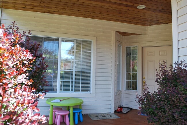 Photo - 214 195th Pl SW
