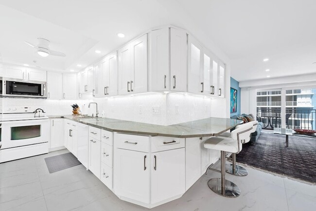 Building Photo - 3215 S Ocean Blvd Unit 508