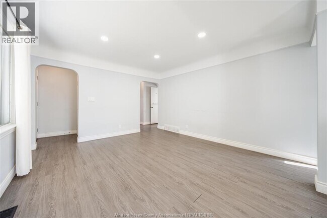 Photo - 3162 Curry Ave