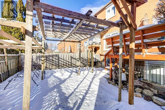 Photo - 2 Grittani Ln