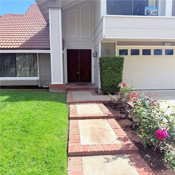 Photo - 46 Christamon W