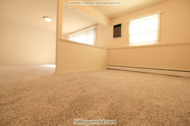 Building Photo - 1217 Yellowstone Ave Unit #C