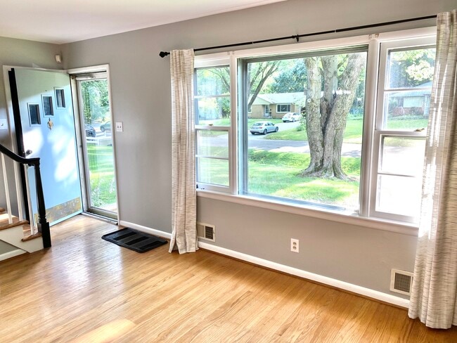 Photo - 6309 Maple Dr