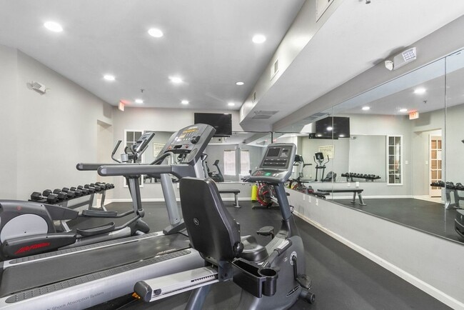 Photo - Nice 1 Bed 1 Bath at Capstone Quarters! Available Fall 2026!