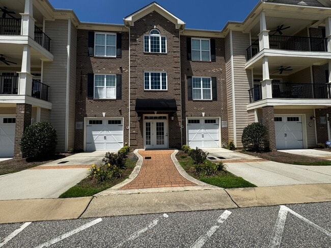 3 Bedroom Condo - 3 Bedroom Condo