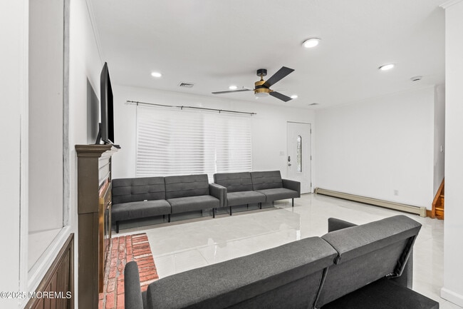 17 Johnston St
