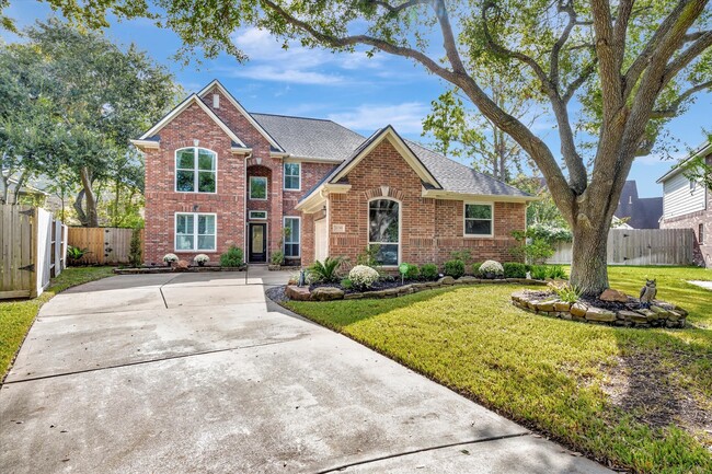Building Photo - 1639 Lakeside Enclave Dr