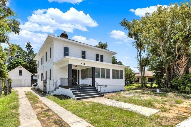 Building Photo - 611 S Grove St Unit 1 Rental