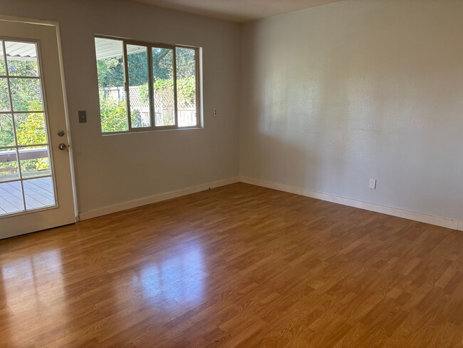 Photo - 3 bedroom 2 bath on Hidden Valley Dr