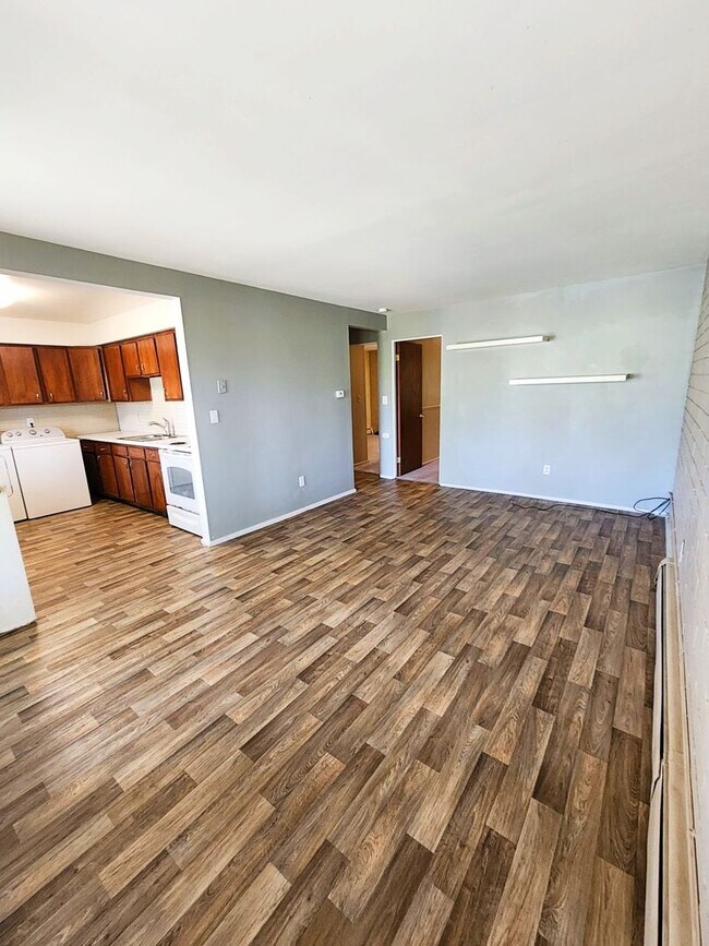 Photo - Wright St Duplex Unidad 1312