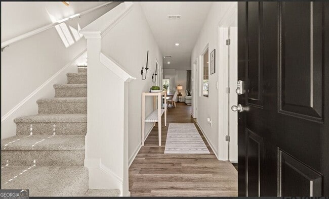 Photo - 17 Silverbell Ln