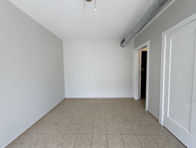Photo - 2712 N Milwaukee Ave Unit 217