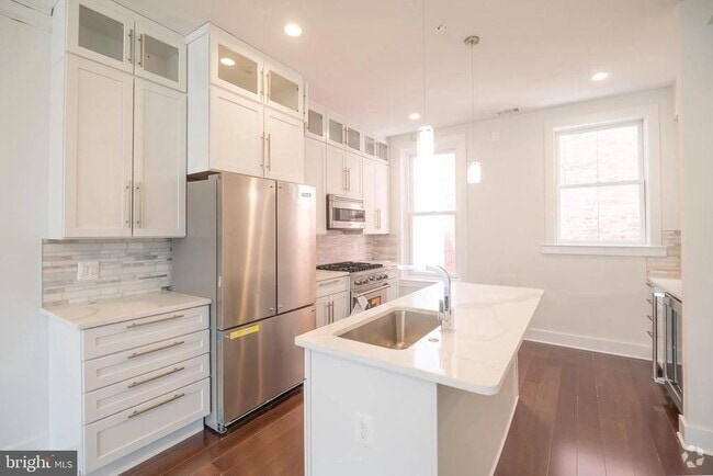 Building Photo - 1640 19th St NW Rental