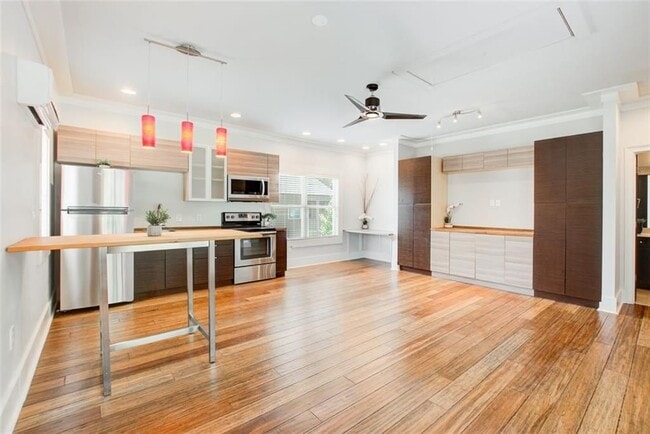 Photo - 2058 Westwood Rd SE