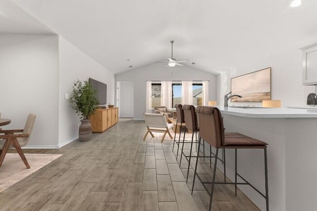 Building Photo - Beautiful 4 Bed / 2 Bath Home with Open Layout in Owasso