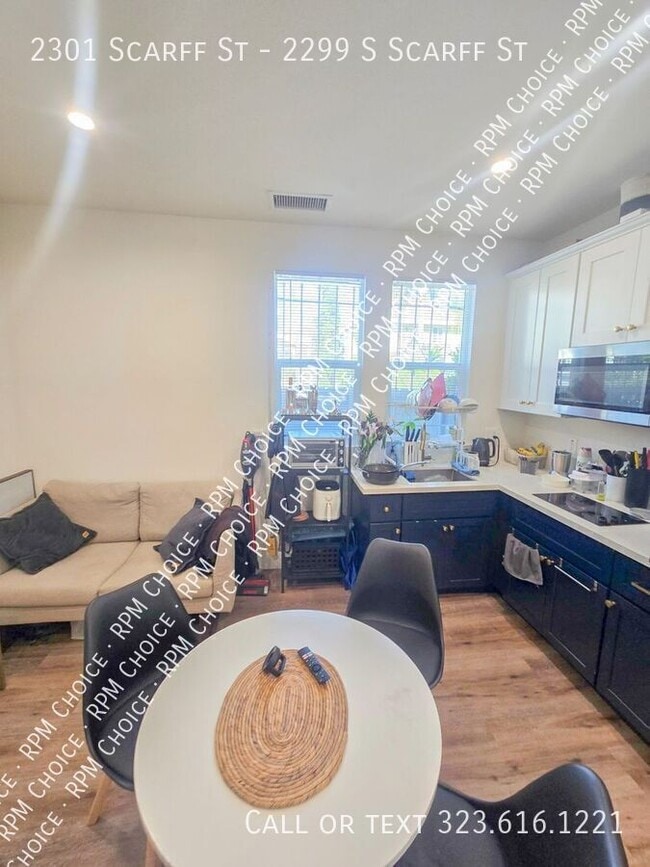 Photo - 2301 Scarff St Unidad 2299 S Scarff St