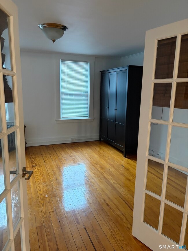 Photo - 973 State St Unit 1