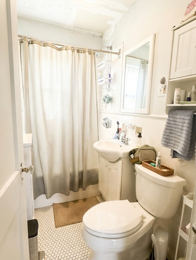Photo - 949 Adams St Unit 1
